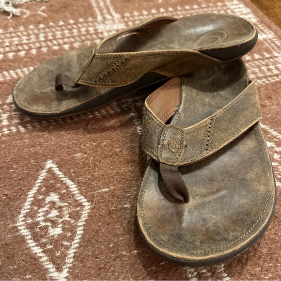 OluKai Nui Brown Leather Sandals EUC Mens 9 - Picture 1 of 9